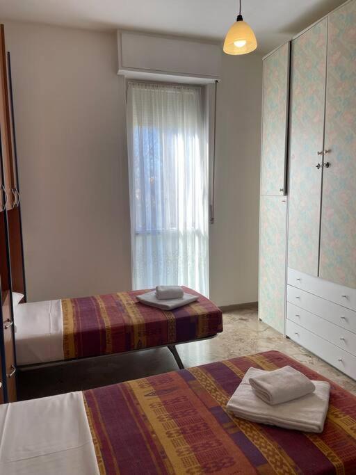 Iris Hosting Appartamenti Per Famiglie Favaro Veneto Luaran gambar