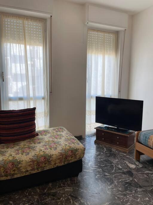 Iris Hosting Appartamenti Per Famiglie Favaro Veneto Luaran gambar